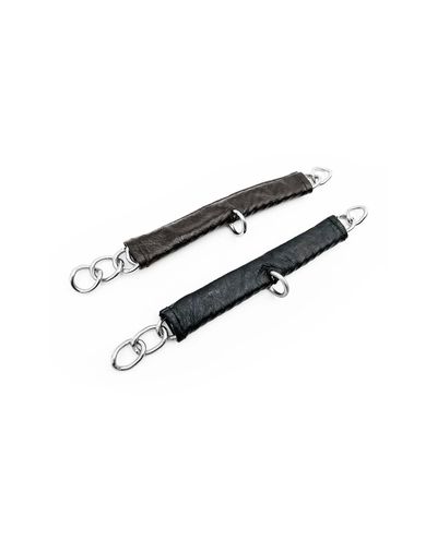 Chain curb strap in brown leather